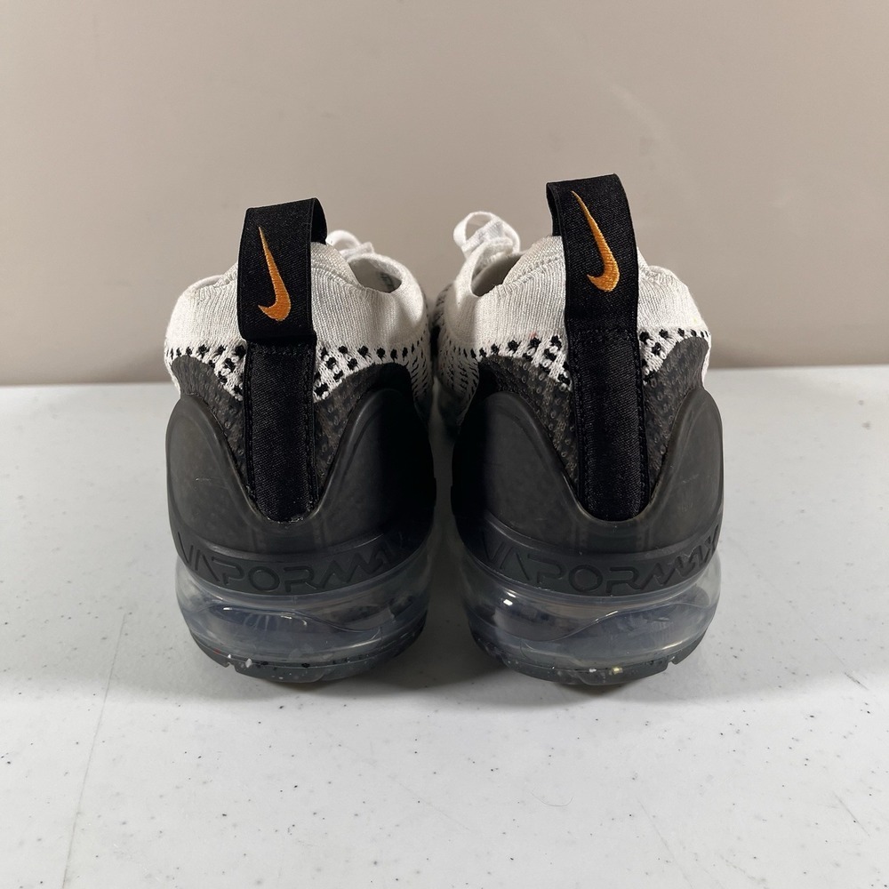 Nike Air VaporMax 2021 Flyknit Shoes Kumquat-Black DM0025-101 Men's Size 7.5 - Picture 3 of 9